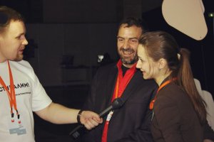 С режиссером и сценаристом Майком де Севе на фестивале «Мультиматограф». 2013 г. Фото из личного архива А. Елютиной.