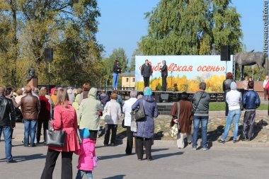 На Кремлёвской площади Вологды состоялся финальный концерт XVII фестиваля поэзии и музыки «Рубцовская осень»