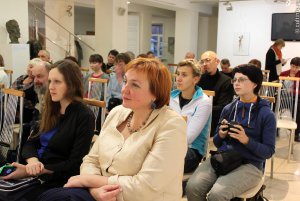 С писателем Еленой Волковой на Х фестивале «Плюсовая поэзия». Ноябрь 2014 года