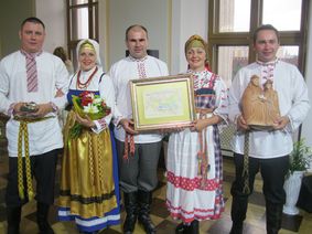 Вологодскому ансамблю «Раденье» вручили премию «Семья России» 