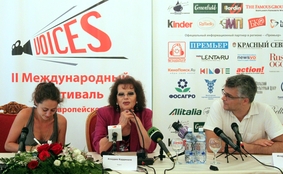 Пресс-конференция с актрисой Клаудией Кардинале
