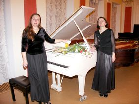 В областной филармонии выступил фортепианный дуэт Ирины Кокиной и Людмилы Андреевой