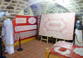 10 February 2012 the Teaching Centre of Le Puy Lacemaking of Institut de Recherche Innovation Développement des Arts Textiles of le Puy en Velay city displayed an exhibition “Vologda lace – the lace of Tsars”