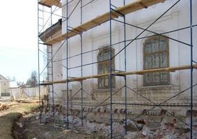 В Белозерске выполняются ремонтно-реставрационные работы на четырех объектах культурного наследия регионального значения