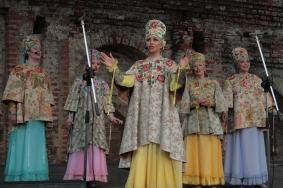 Ансамбль «Солнцеворот» выступил с концертом на фестивале «Лето в Кремле»