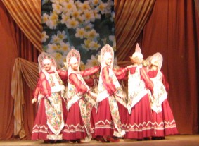 В Городском дворце культуры состоялся IV фестиваль-конкурс «Лукошко»