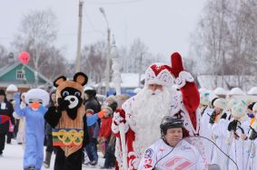 Фестиваль снежного волейбола и встреча весны на Вотчине Деда Мороза