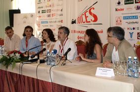Драма «Испанцы» Карлоса Иглесиаса открыла программу «Кино в Кремле» фестиваля «VOICES»