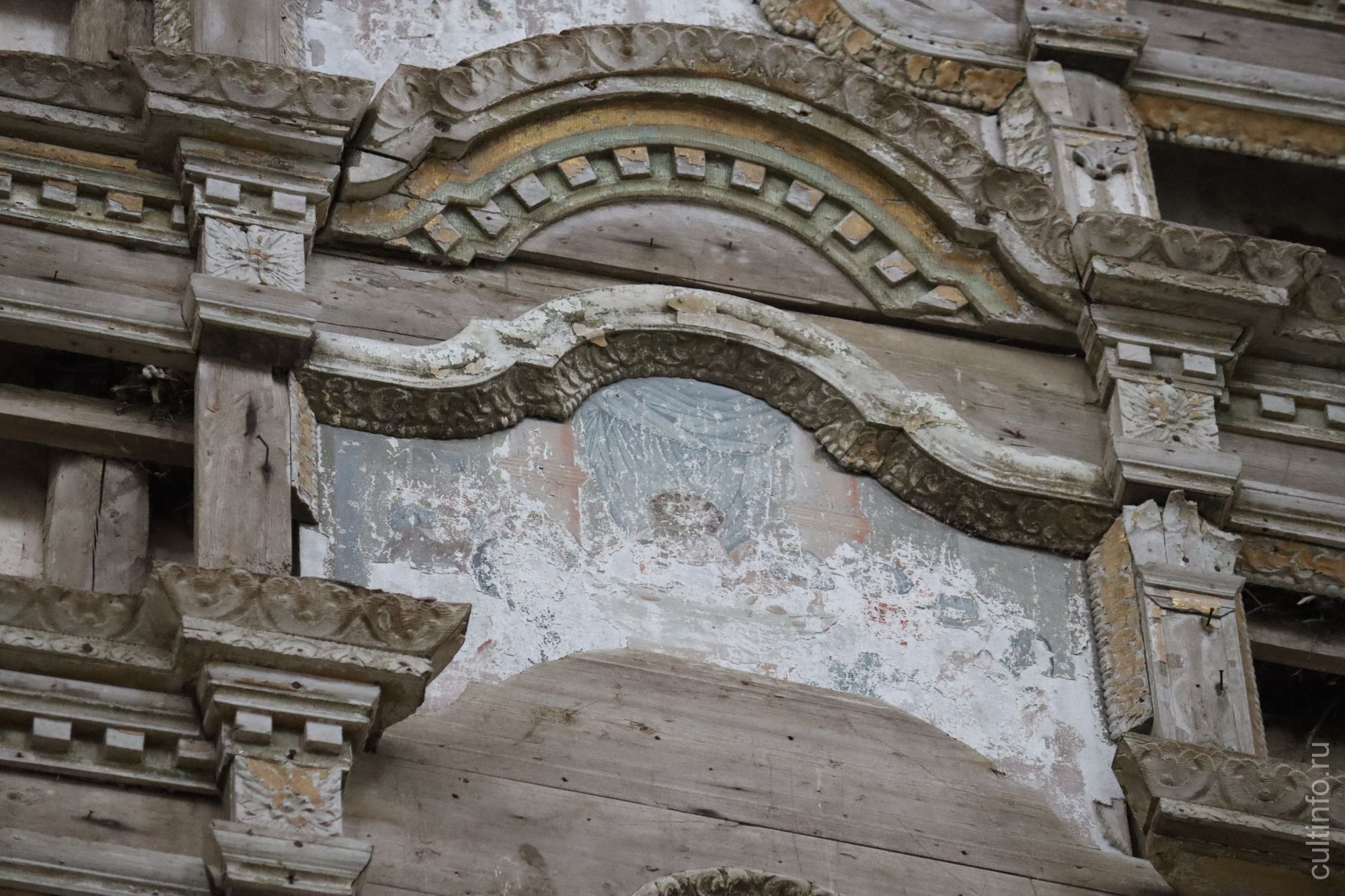 Иконостас в Успенском храме. Фото 26.04.23