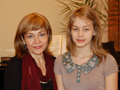 Елена Щерцовская и Анна Щебенева