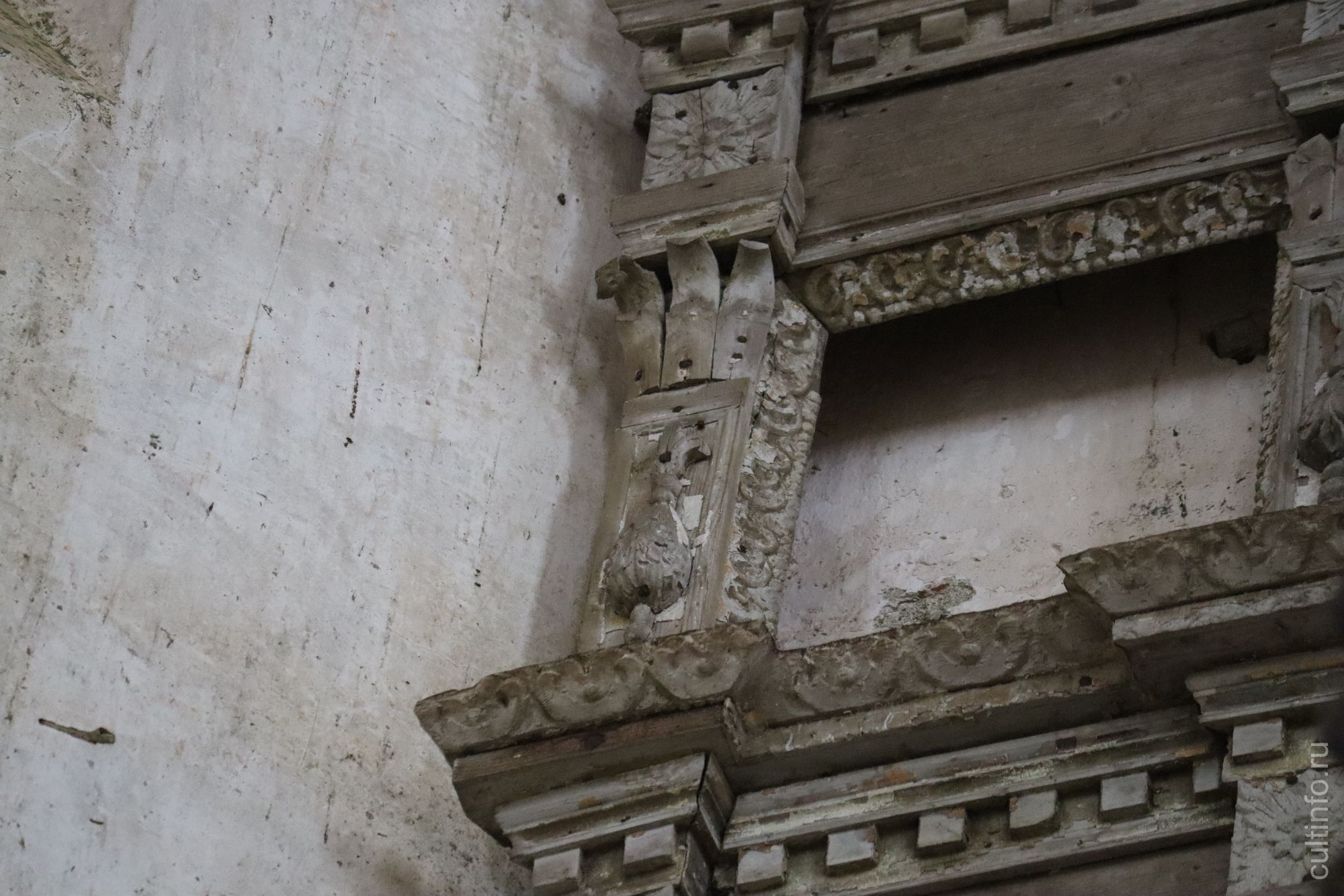 Иконостас в Успенском храме. Фото 26.04.23