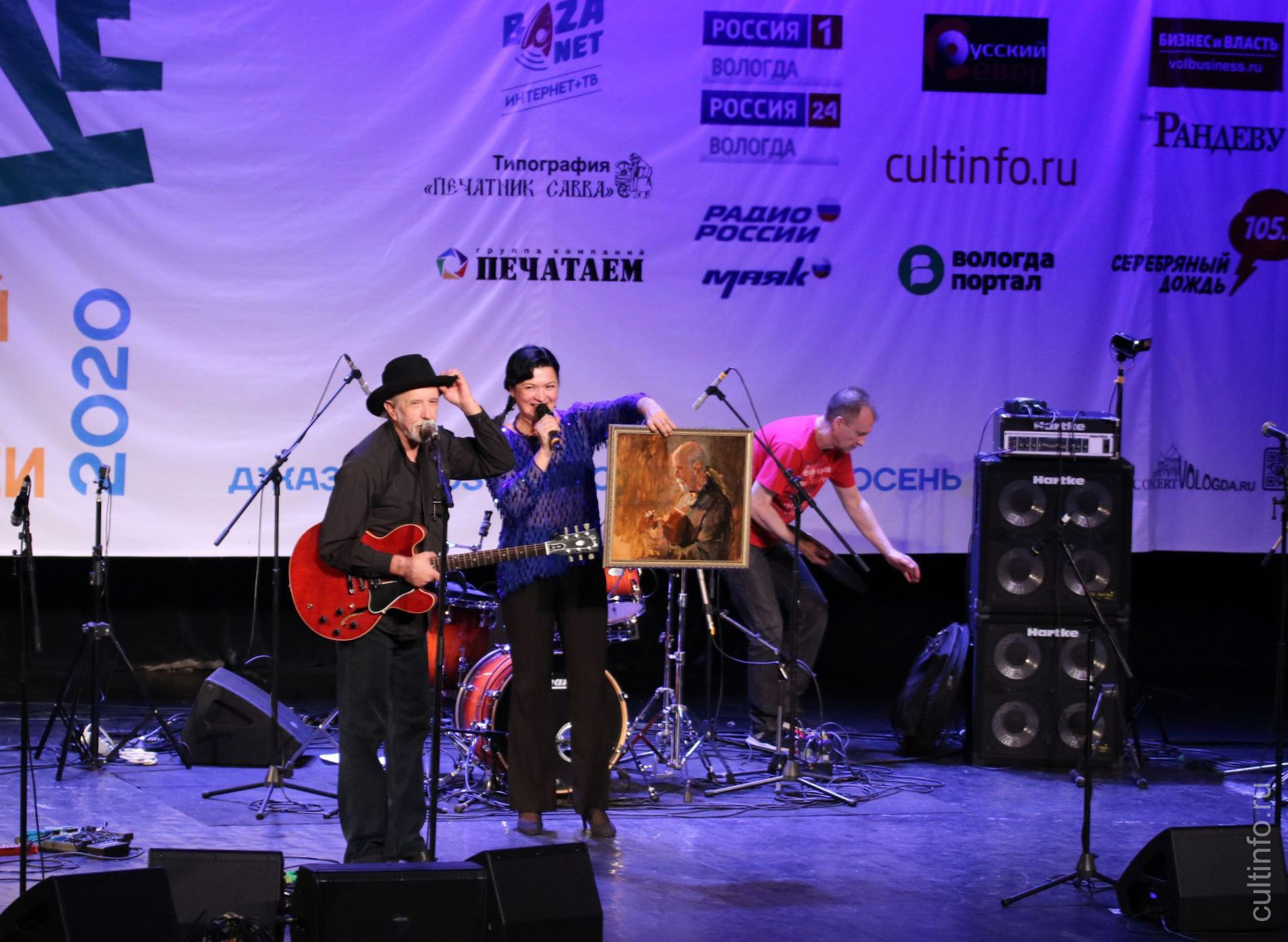 65-летие вологодского музыканта Виктора Колесова отметили на фестивале «Блюз на веранде»