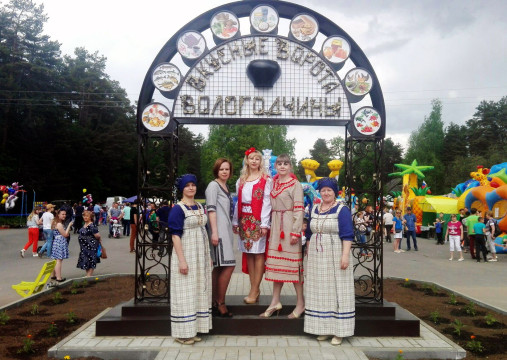 «Вкусные ворота Вологодчины» открыли на фестивале «Чагода – родина серых щей»