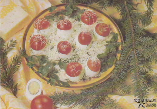 «Русские грибки» и «дары Посейдона»: делимся советскими рецептами для новогоднего стола