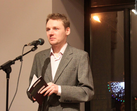 Новую книгу стихов «Зеленое ведро» представил вологжанам поэт и переводчик Антон Чёрный