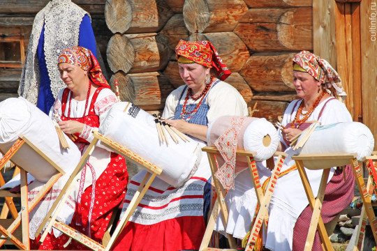 Сегодня в Череповце открывается Всероссийский фестиваль кружевоплетения «Кудесница вилюшка»