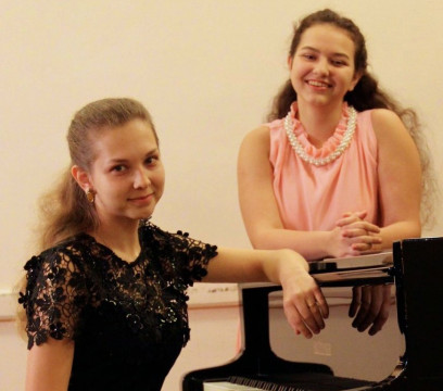 Вологодская филармония приглашает на концерт сестер-пианисток Алины и Екатерины Федосеевых