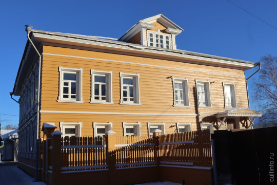 Отреставрированный дом Благотворительного общества в Вологде открыл двери для посетителей