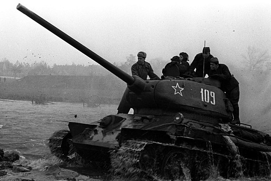 Этот день 75 лет назад: танкисты 1-го Украинского фронта разгромили штаб группы армий «Центр»