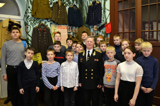 Ко Дню защитника Отечества школьники Вологды и Колы подписали «Письмо-благодарность матросам и офицерам» 
