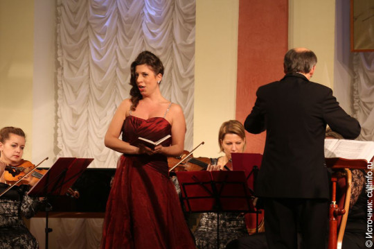 Концерт Розарии Анготти и Камерного оркестра областной филармонии
