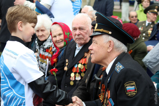 Это праздник со слезами на глазах: в Вологде отмечают День Победы