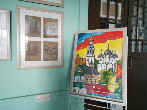 Юношеский центр приглашает на выставку скетчей художника Олега Малинина, посвященных Вологде 