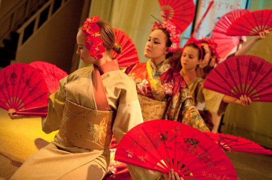 Театр молодого актёра приглашает вологжан на спектакль «Повесть о прекрасной Отикубо»