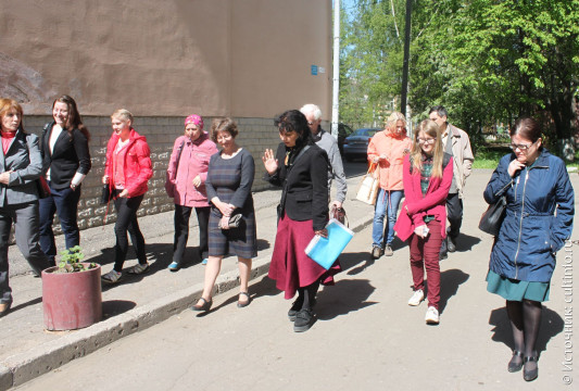 Вологжане прогулялись по литературной Вологде вместе с поэтессой Ингой Чурбановой