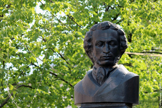 Творчеству Александра Сергеевича Пушкина посвящен вечер поэзии и музыки «В часы ночного вдохновенья»