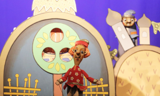 Настоящую русскую сказку «Иван-царевич и Серый волк» обещает зрителям театр кукол «Теремок»