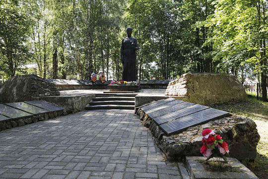 Мемориальные знаки на воинских захоронениях периода Великой Отечественной войны начали устанавливать на Вологодчине