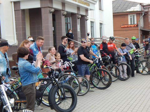 Вологодские велосипедисты стали почтальонами «Рубцовской почты»
