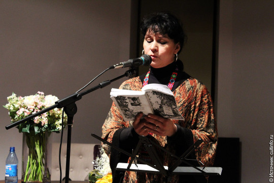 Поэт Инга Чурбанова и филолог Елена Титова приглашают в День поэзии на вечер одного стихотворения