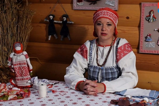 В летние Кузьминки делаем традиционную куклу «Кузьма и Демьян»