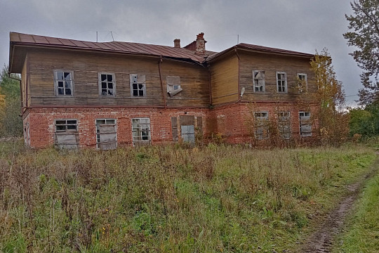 Волонтеров приглашают восстанавливать «старую школу» в селе Заднем Усть-Кубинского района