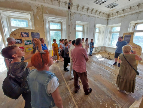 Дознание и осознание: в помещениях бывшей полиции в Тотьме открылась выставка-размышление «Морской узел»
