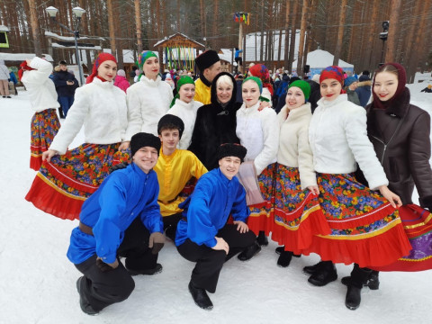 Артисты из Череповецкого училища искусств выступили в «Культурном экспрессе» на великоустюгской земле