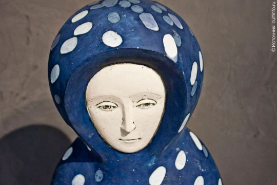 Экскурсию по выставке керамики «Между небом и землей» проведет художник Анна Шабаева
