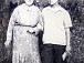 Валерий Гаврилин с Татьяной Томашевской в деревне Скрябино под Вологдой. 17 августа 1992. Музейное фото