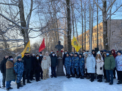 В Вологде открылся памятник выдающемуся военачальнику Николаю Петину 