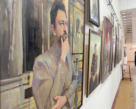 Выставка художника Олега Иванова открылась в Вологодском госуниверситете