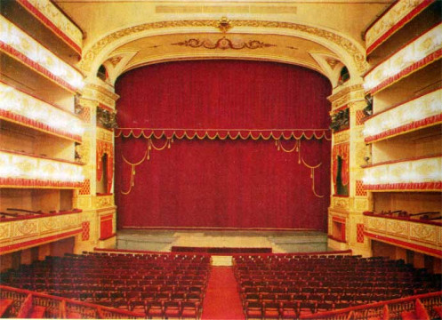  27 марта 2013 года в 18.00 в Вологодском областном драматическом театре пройдет праздничное представление «Весь мир – театр!»