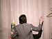 Снимок из фотогалереи ОккервильТеатра: аутентичный пиджак 1980-х неоднократно рвался прямо на сцене