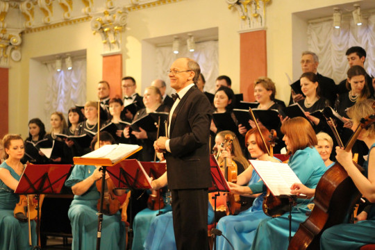 Программу «Пора нам в оперу скорей» представят  Камерный оркестр филармонии и Хоровая капелла им. Сергеева