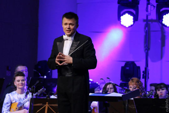 «Поверьте мне: я чист душою…» Оркестр «Перезвоны» приглашает на концерт, посвященный 85-летию Николая Рубцова 