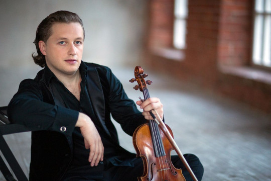 Один из лучших молодых скрипачей России Павел Милюков выступит в Вологодской филармонии 
