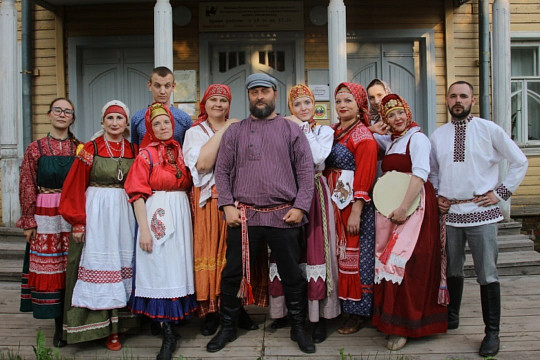 На традиционный зимний концерт приглашает вологжан ансамбль «Лагвица»