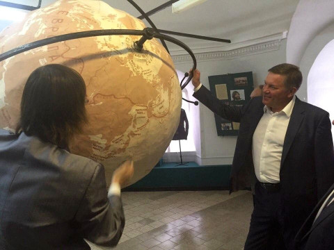Губернатор Олег Кувшинников запустил интернет-челлендж «МУЗЕЙ ON» к Международному дню музеев