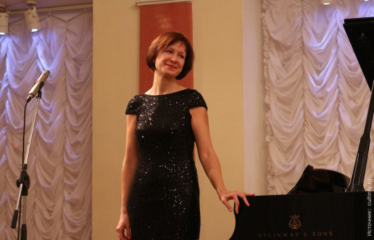 Московский фортепианный дуэт выступил в областной филармонии